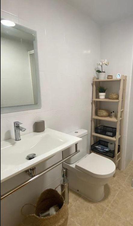 Centrico Apartamento Con Todo A Estrenar En La Playa Santa Pola Exterior photo